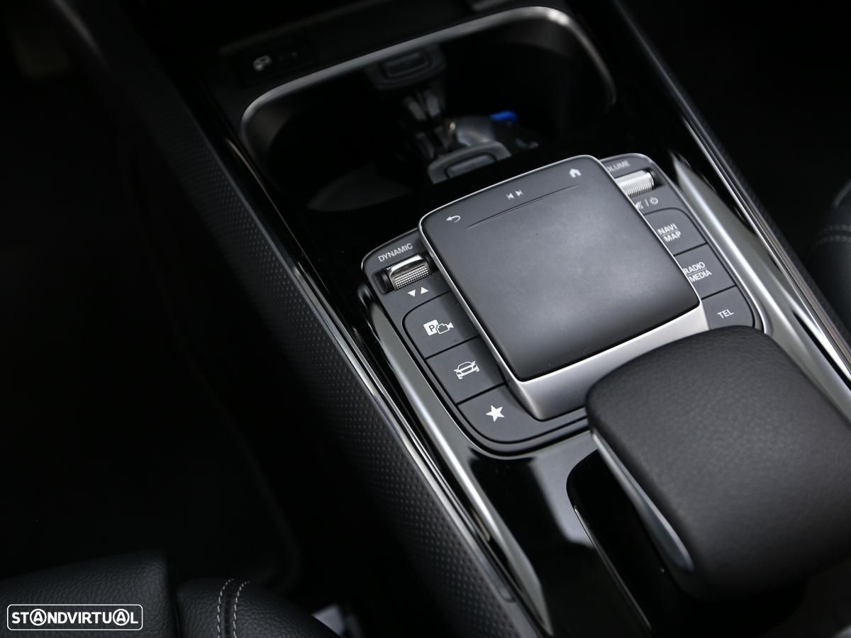 Mercedes-Benz B 250 e 8G-DCT Style - 29