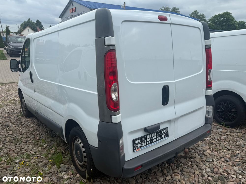 Opel Vivaro 2.0cdti z Niemiec Hak - 4