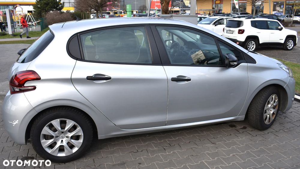 Peugeot 208 1.2 PureTech Active - 8