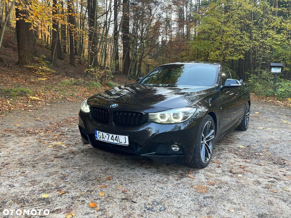 BMW Seria 3 320d xDrive M Sport Shadow sport - 2