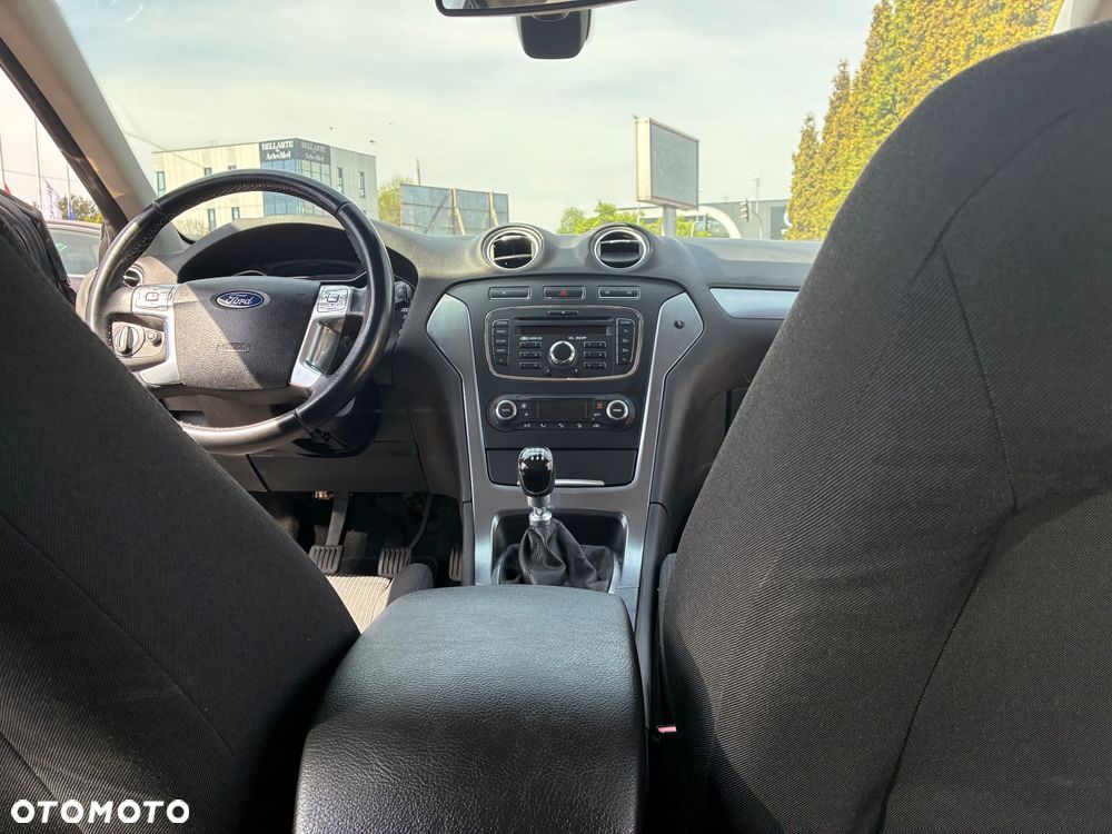 Ford Mondeo - 14