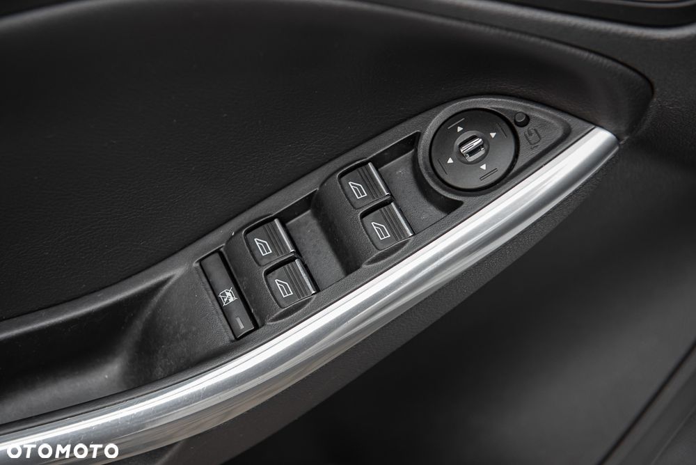 Ford Focus 2.0 EcoBoost ST - 16