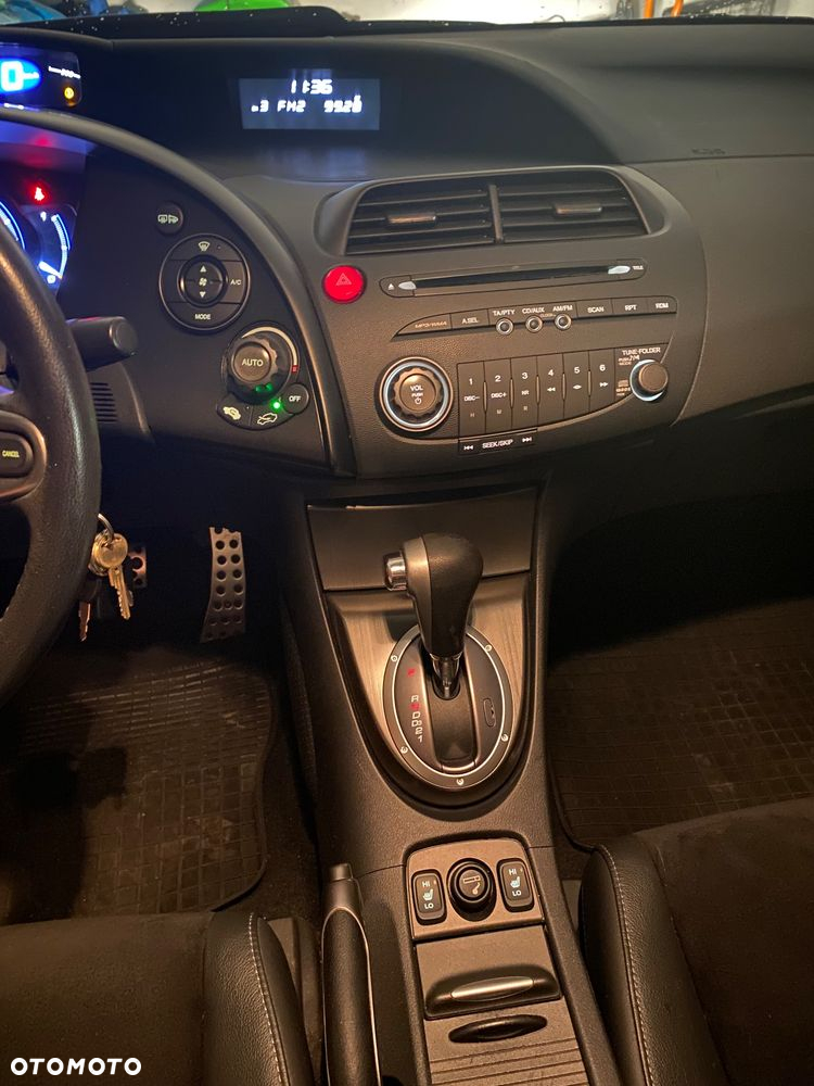 Honda Civic 1.8i-VTEC i-SHIFT Executive - 8