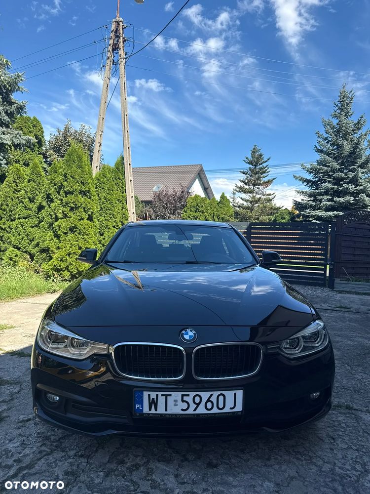 BMW Seria 3 318i - 10