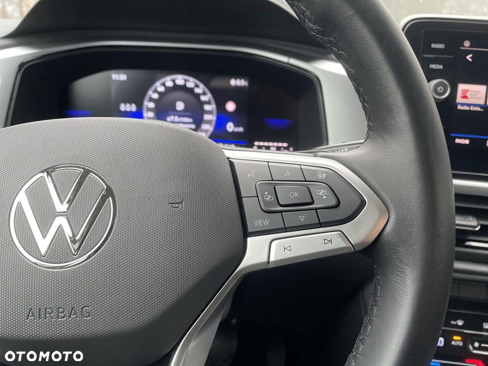 Volkswagen T-Roc - 15