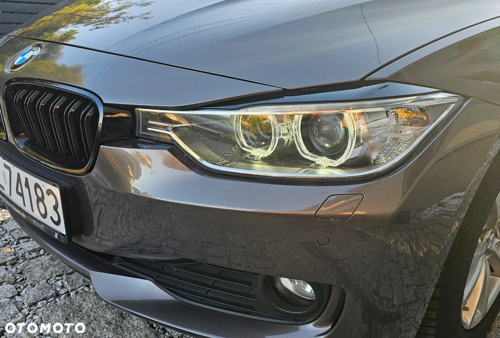 BMW Seria 3 320d xDrive Sport Line - 9