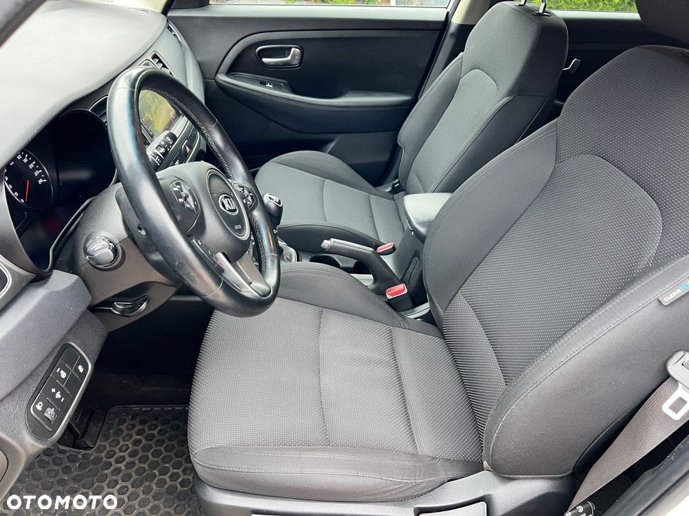 Kia Carens 1.7 CRDi Spirit - 18