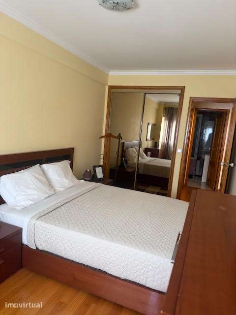 Apartamento T2 com varanda e garagem em Lisboa - Grande imagem: 5/14