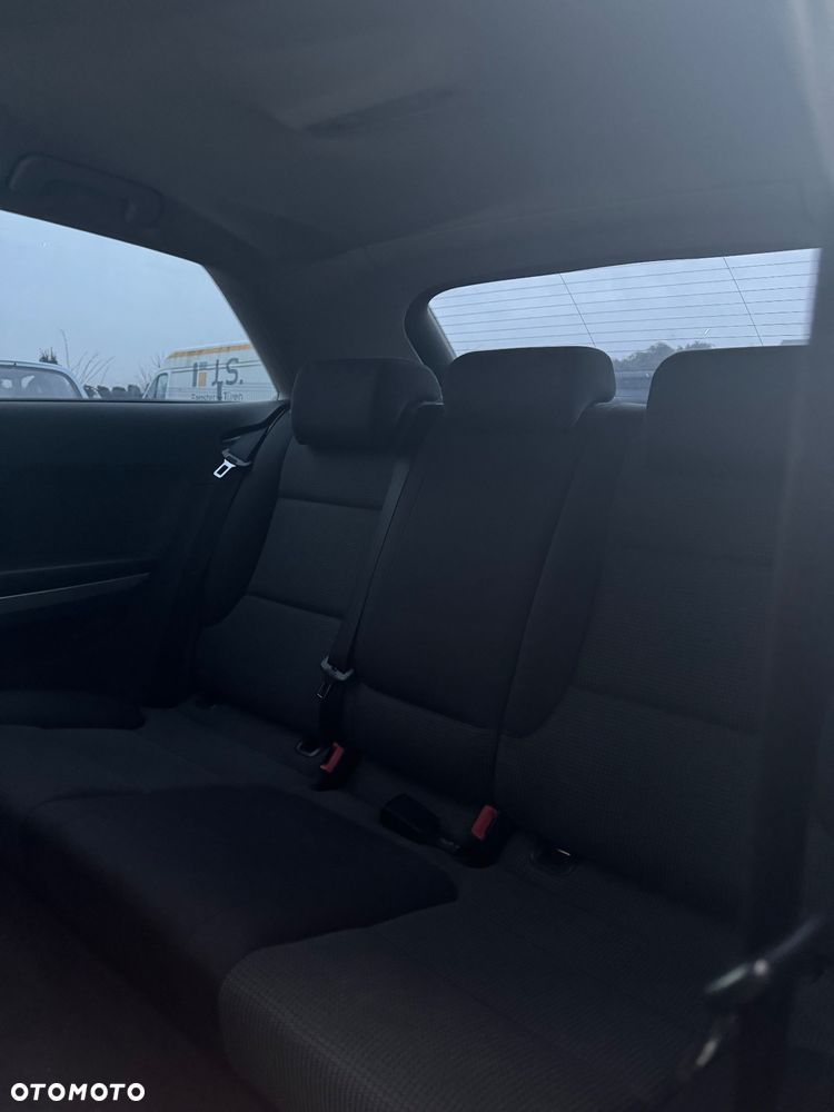 Audi A3 3-drzwiowe 1.6 Attraction - 7