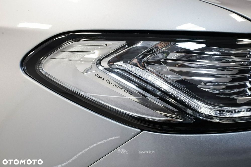 Ford Mondeo - 8