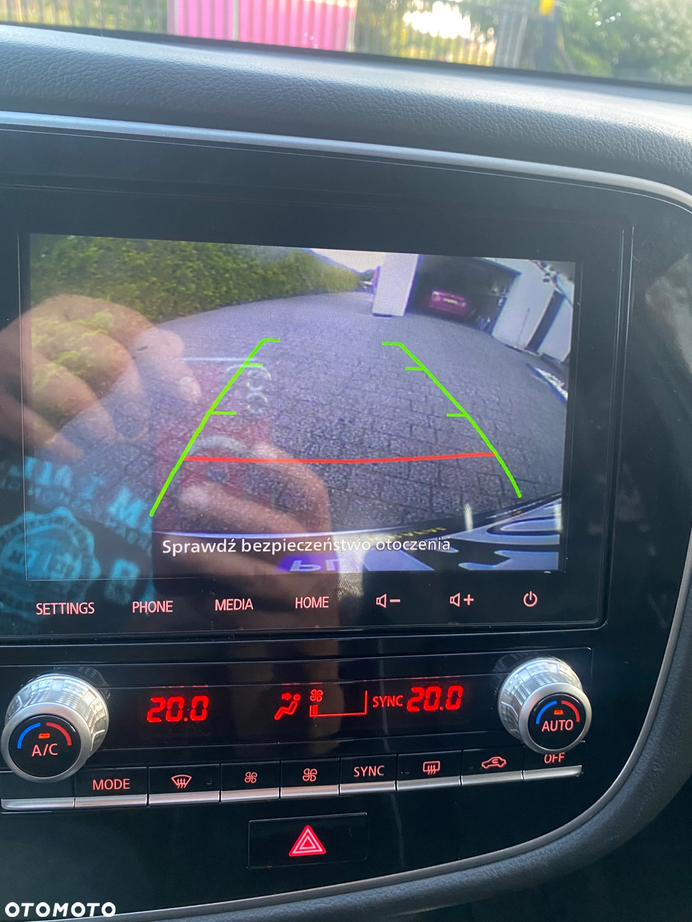 Mitsubishi Outlander 2.4 4WD Plug-In Hybrid Diamant - 19
