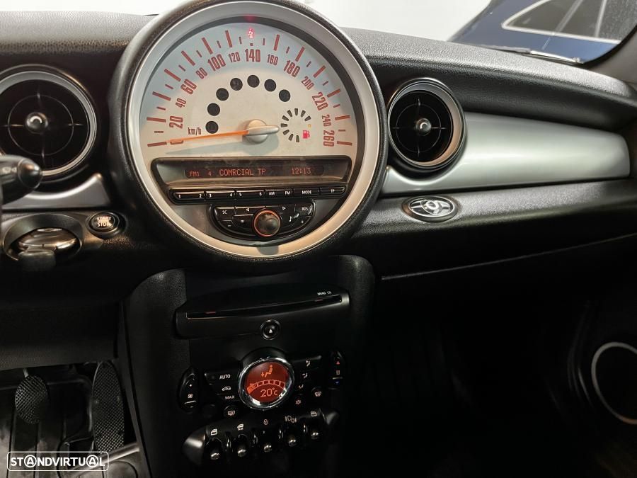 MINI Cabrio Cooper - 17