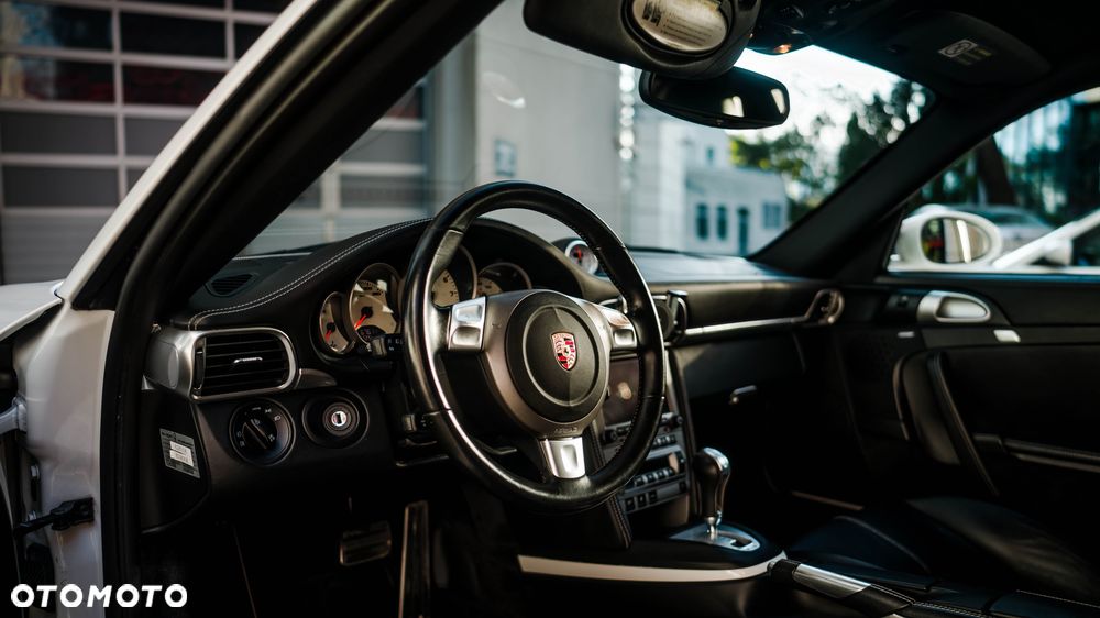 Porsche 911 - 23