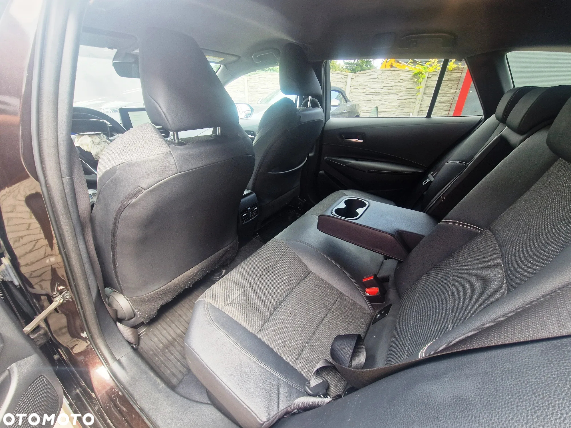 Toyota Corolla 1.8 Hybrid Style - 21