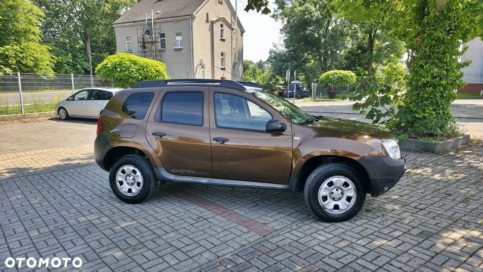 Dacia Duster 1.6 16V 105 4x2 Prestige - 12