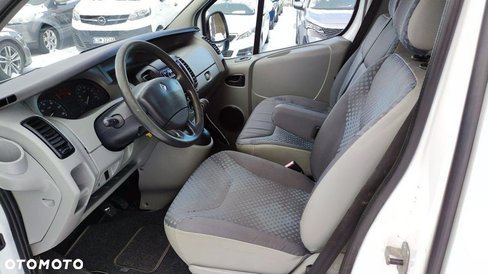 Renault Trafic - 24