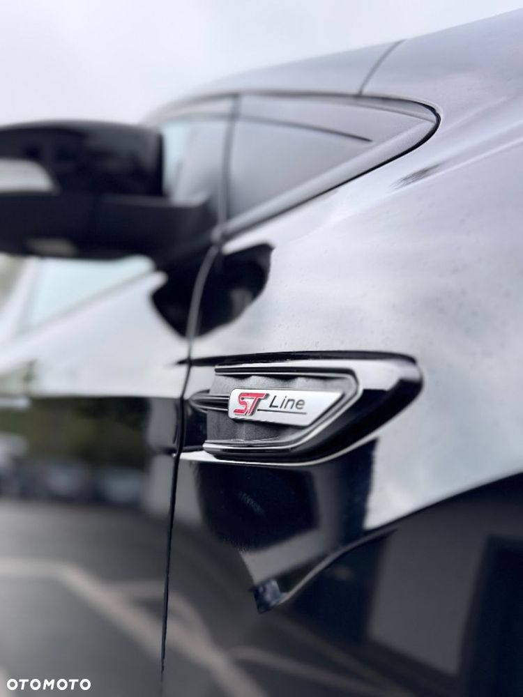 Ford Kuga - 10
