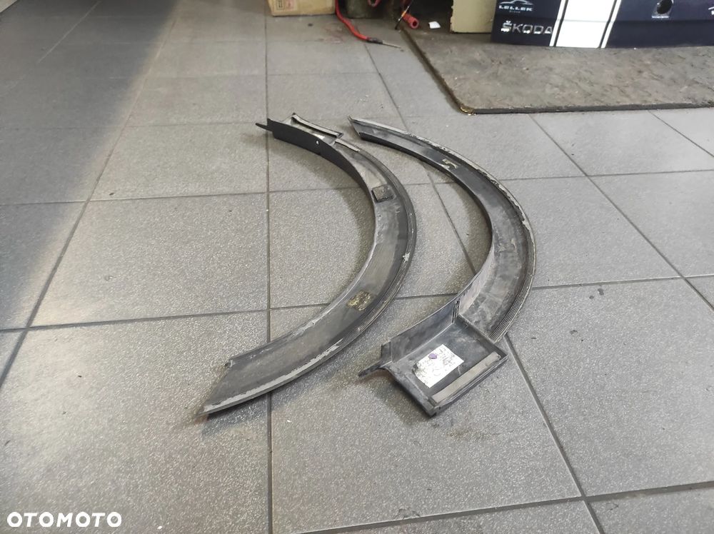 VW POLO 5 CROSS NAKŁADKI LISTWY NA BŁOTNIKI PRZÓD LEWA PRAWA 6R0835717 6R0835718 WYSYŁKA !!!! - 6