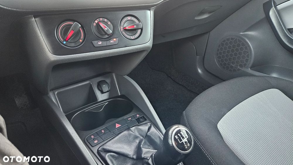 Seat Ibiza 1.4 16V Style - 32