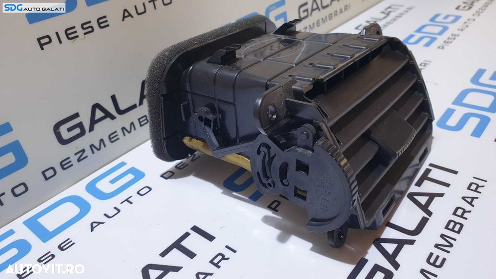 Gura Grila Aer Aerisire Ventilatie Stanga Bord Mazda 3 2003 - 2009 Cod BP4L64930 BP4L-64930 - 4