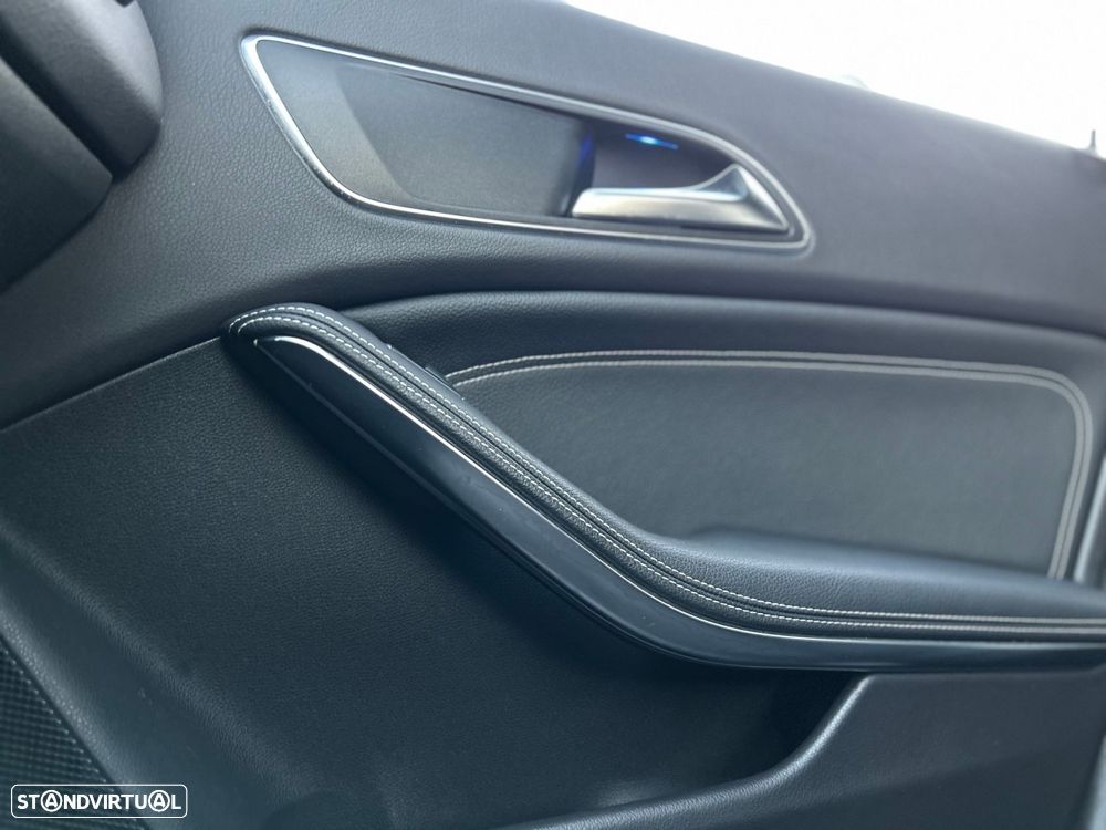 Mercedes-Benz CLA 200 - 38