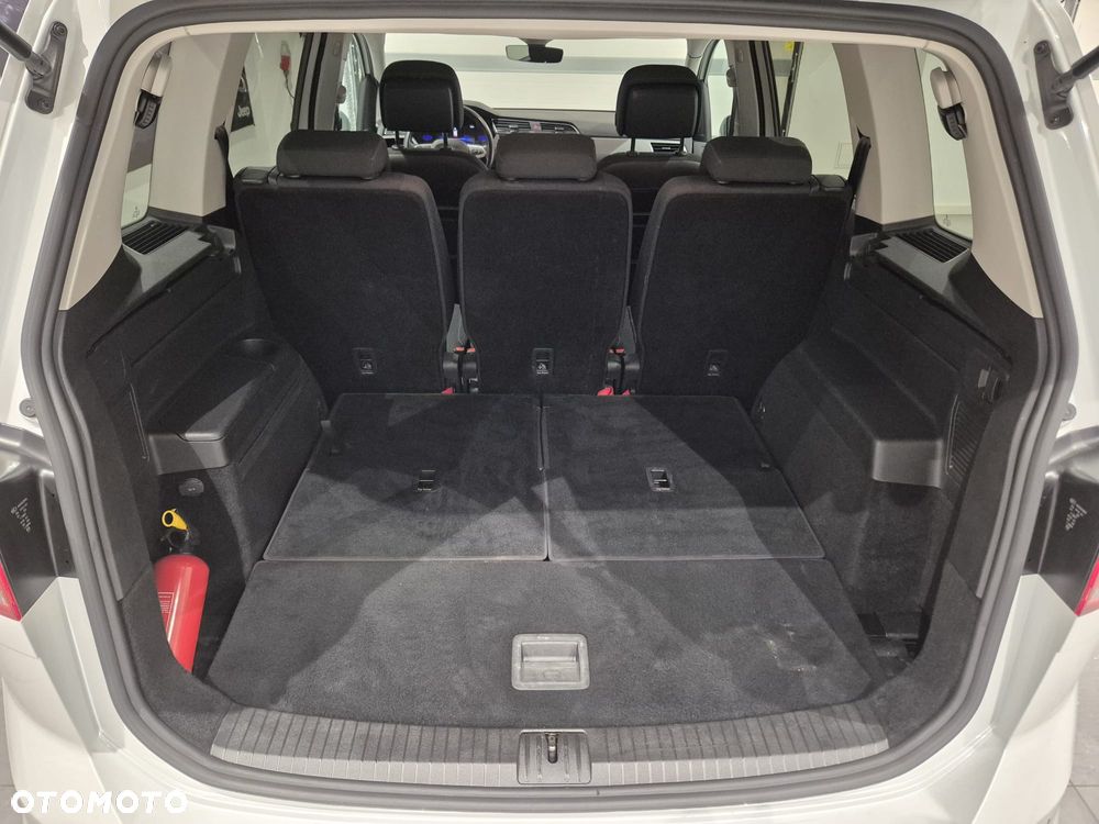 Volkswagen Touran 2.0 TDI BMT Comfortline DSG - 9