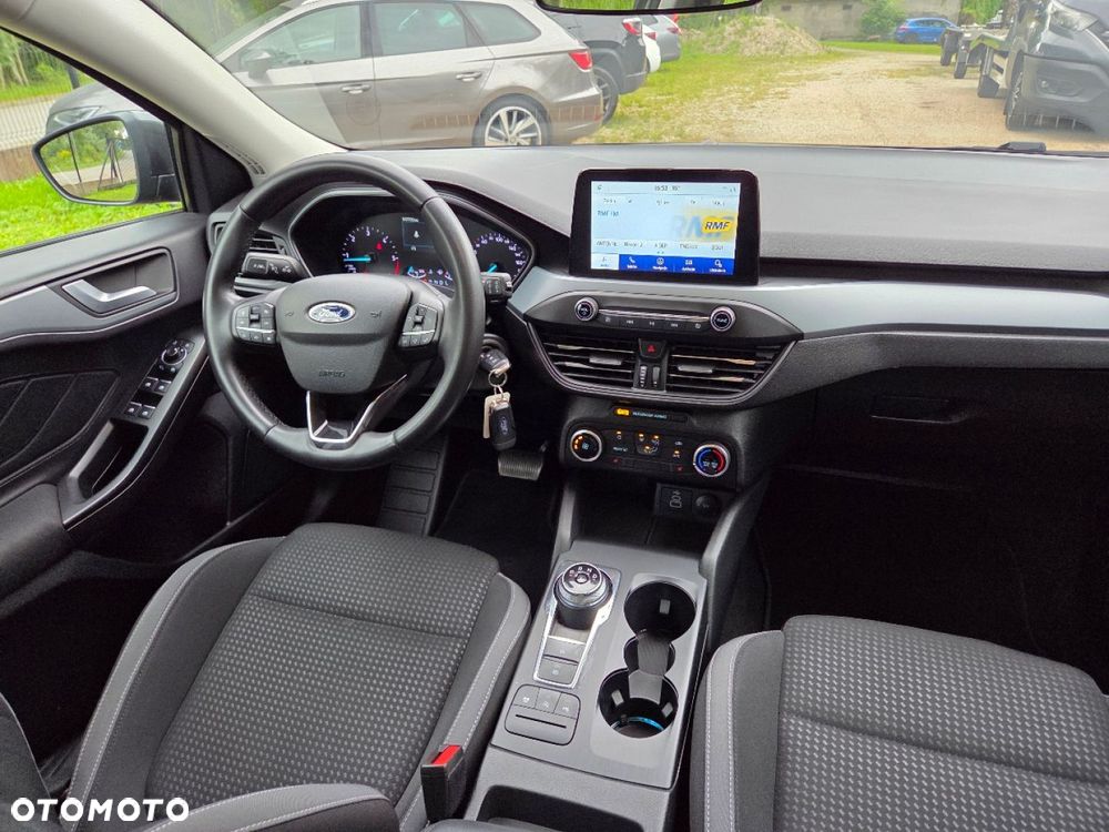 Ford Focus 1.5 EcoBlue Start-Stopp-System TITANIUM - 22