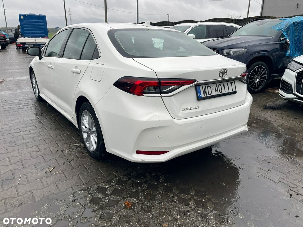 Toyota Corolla - 4