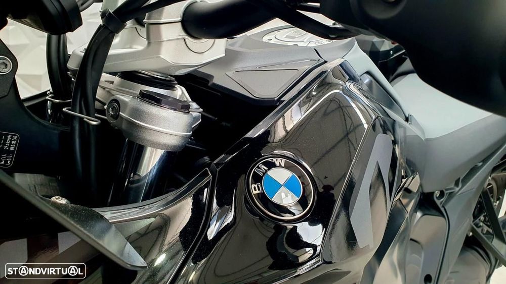 BMW R 1300 GS Tripple Black - 11