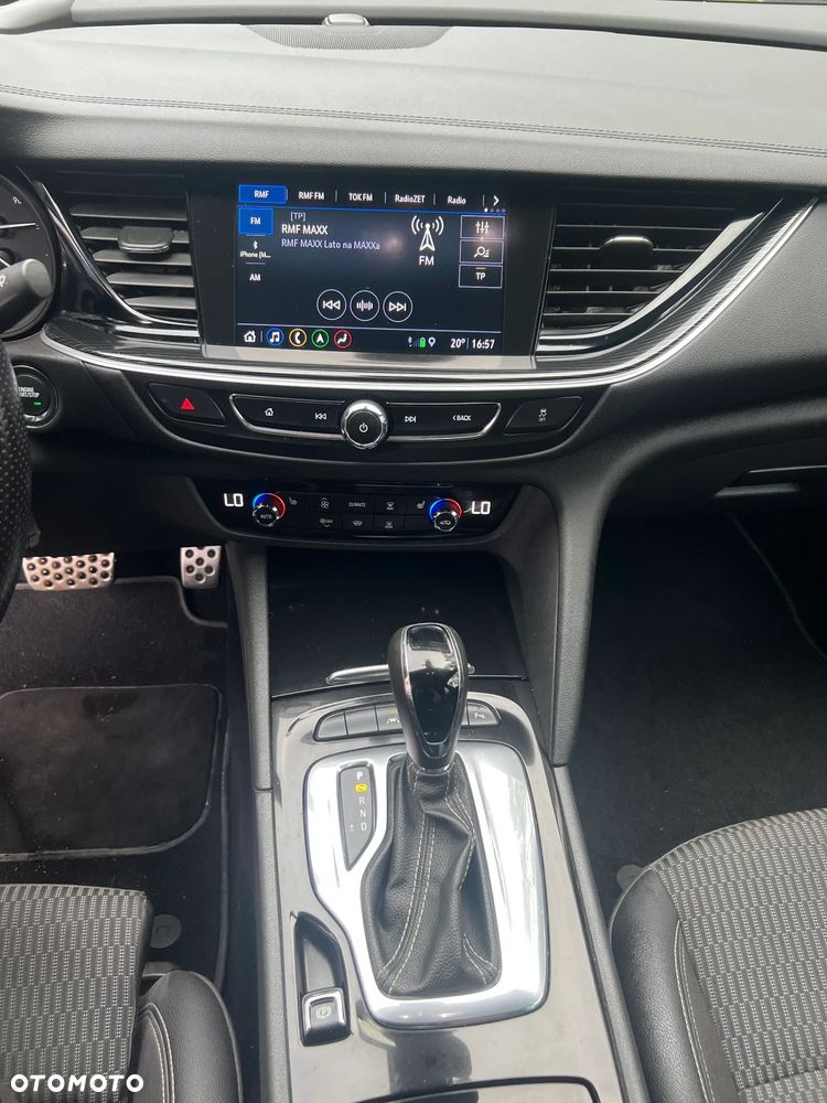 Opel Insignia - 16