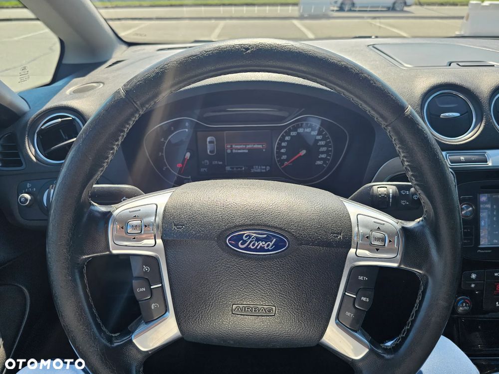 Ford S-Max 2.0 TDCi DPF Titanium - 29