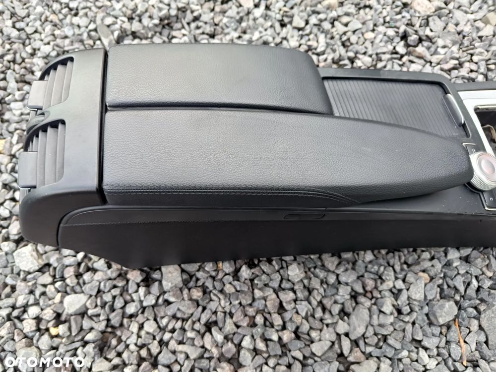 MERCEDES W207 PODŁOKIETNIK TUNEL IDEALNY SKÓRA UK - 8