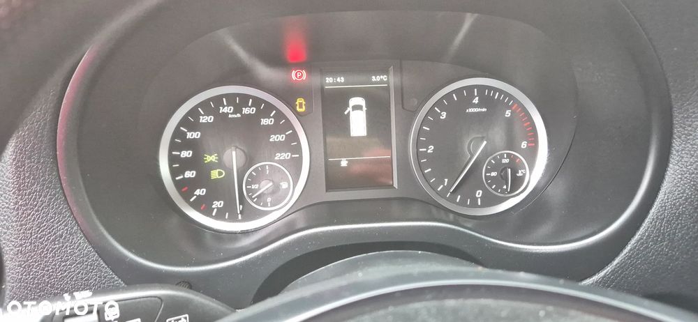 Mercedes-Benz Vito - 20