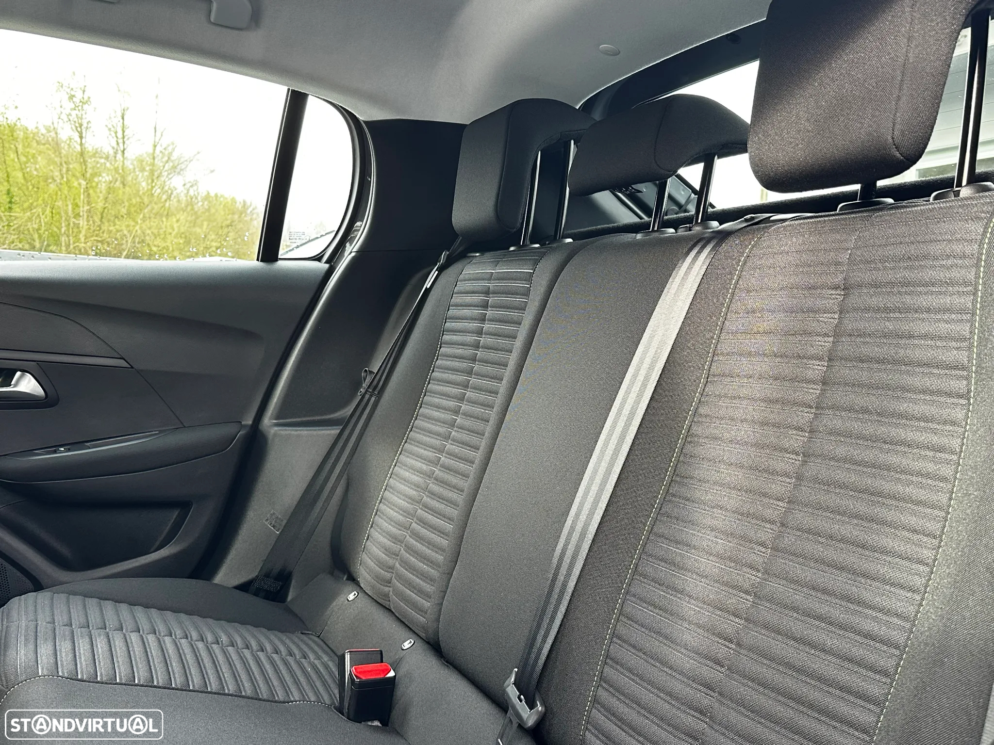 Peugeot 208 1.2 PureTech Active Pack - 8