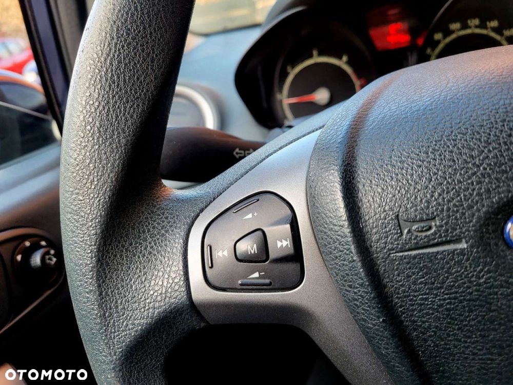 Ford Fiesta - 10