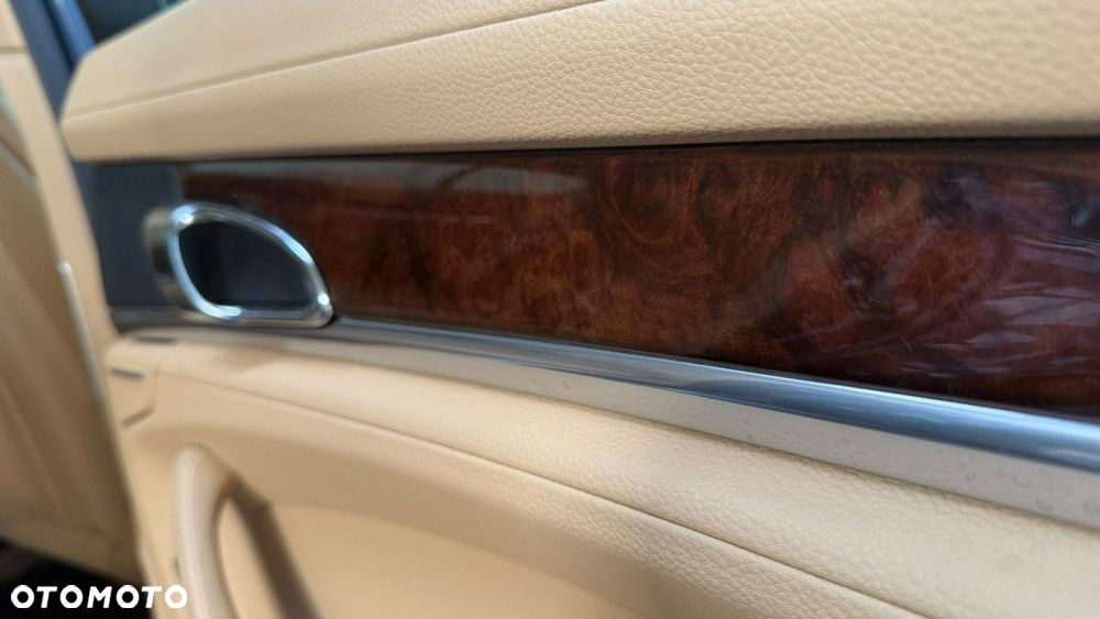 Porsche Panamera - 15