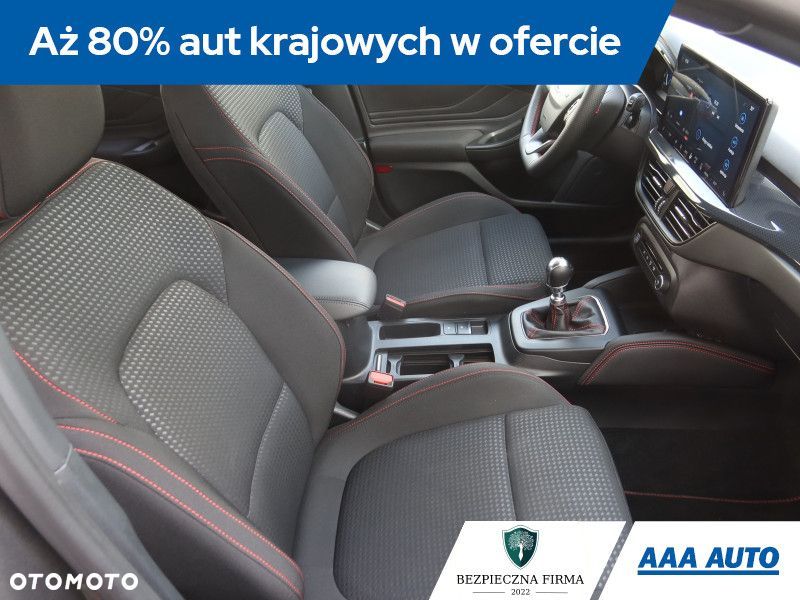 Ford Focus - 11