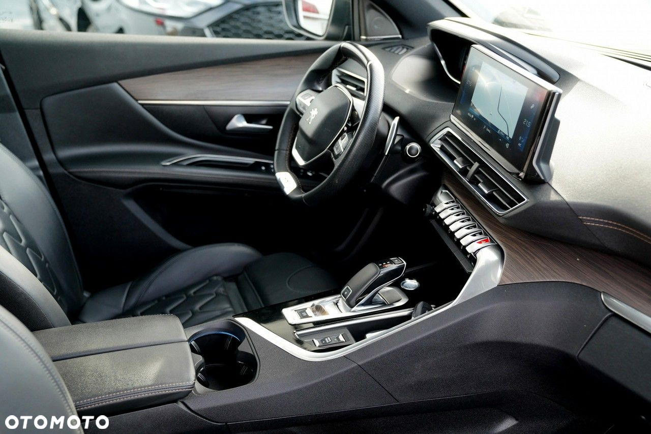 Peugeot 5008 - 23