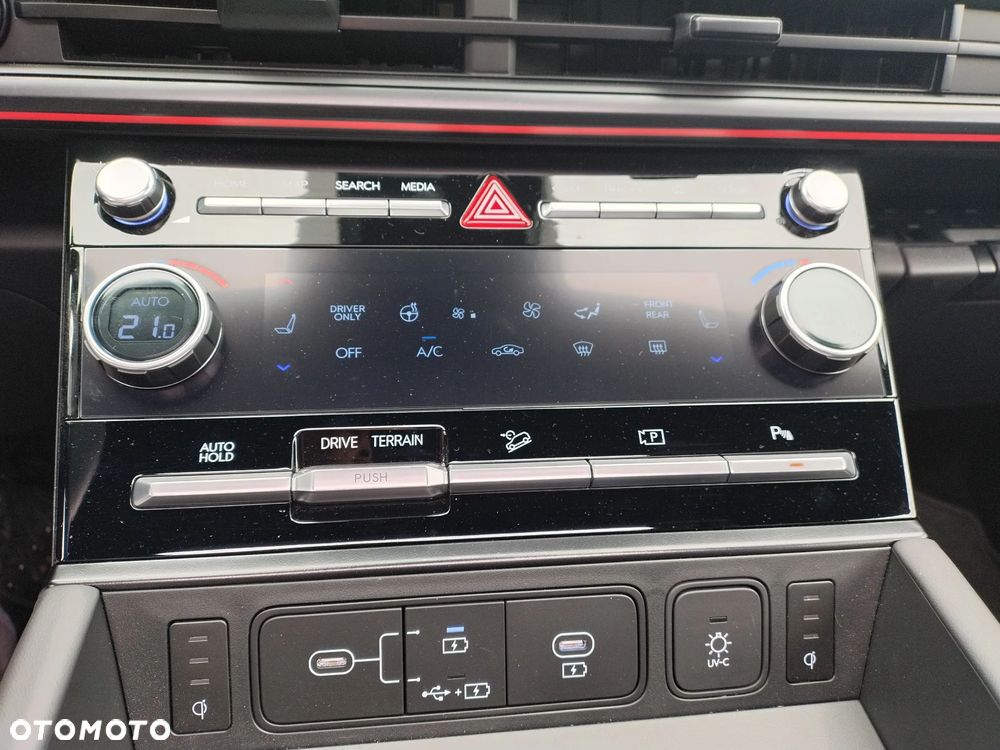 Hyundai Santa Fe 1.6 T-GDI HEV Calligraphy 4WD 6os - 27