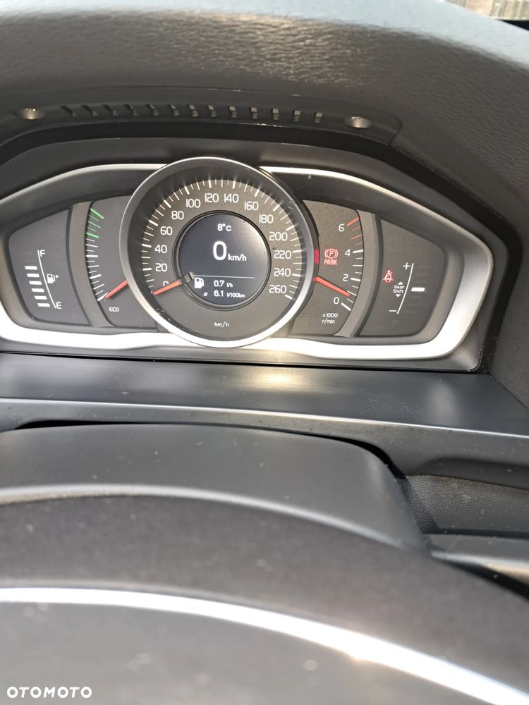 Volvo V60 Cross Country D3 Kinetic - 6