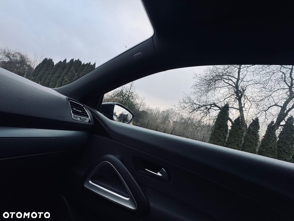 Volkswagen Scirocco - 22