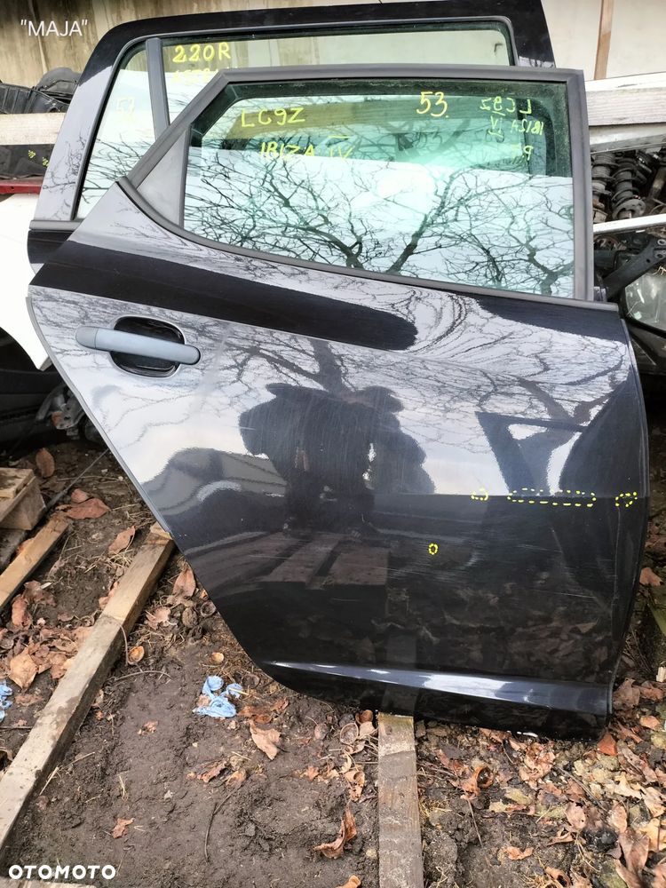 SEAT IBIZA IV 6J kolor LC9Z DRZWI PRAWE TYLNE PRAWY TYŁ KOMPLETNE wersja 5 drzwi - 2