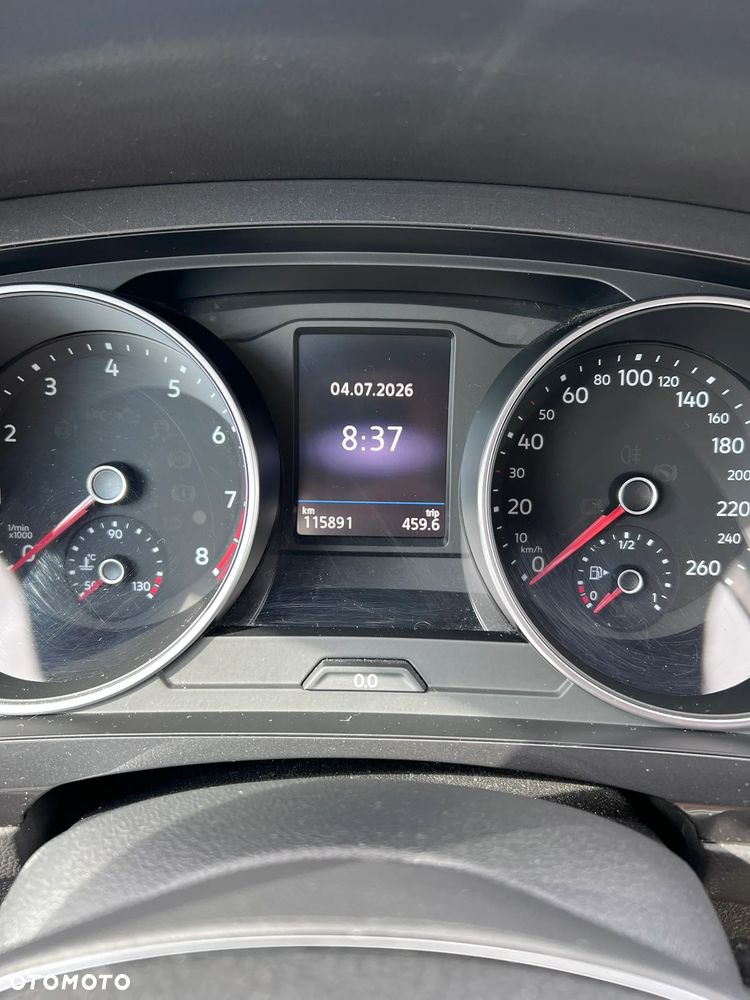 Volkswagen Tiguan - 10