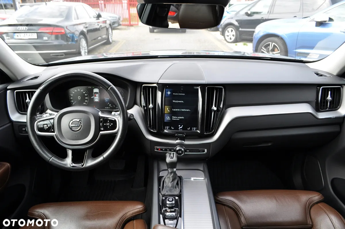 Volvo XC 60 D5 SCR AWD Inscription - 19