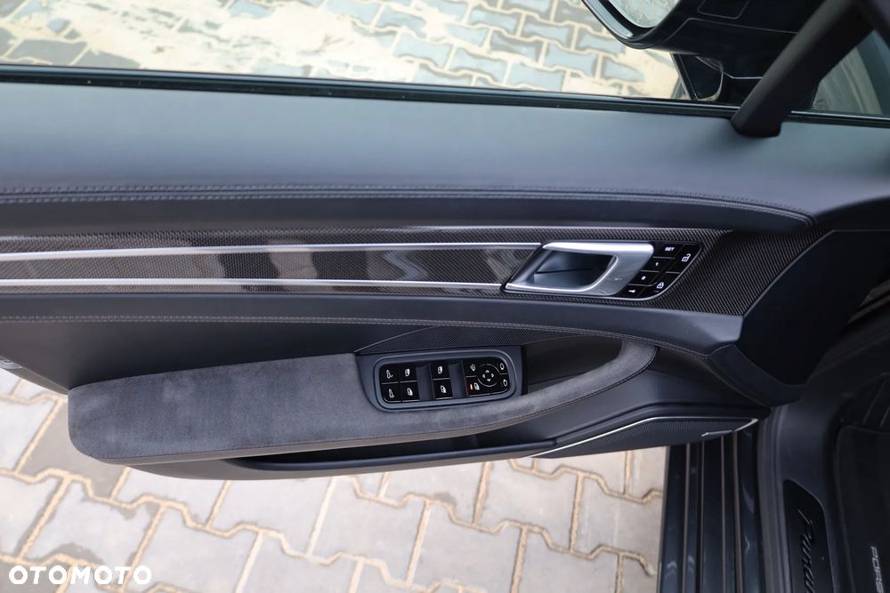 Porsche Panamera GTS - 10