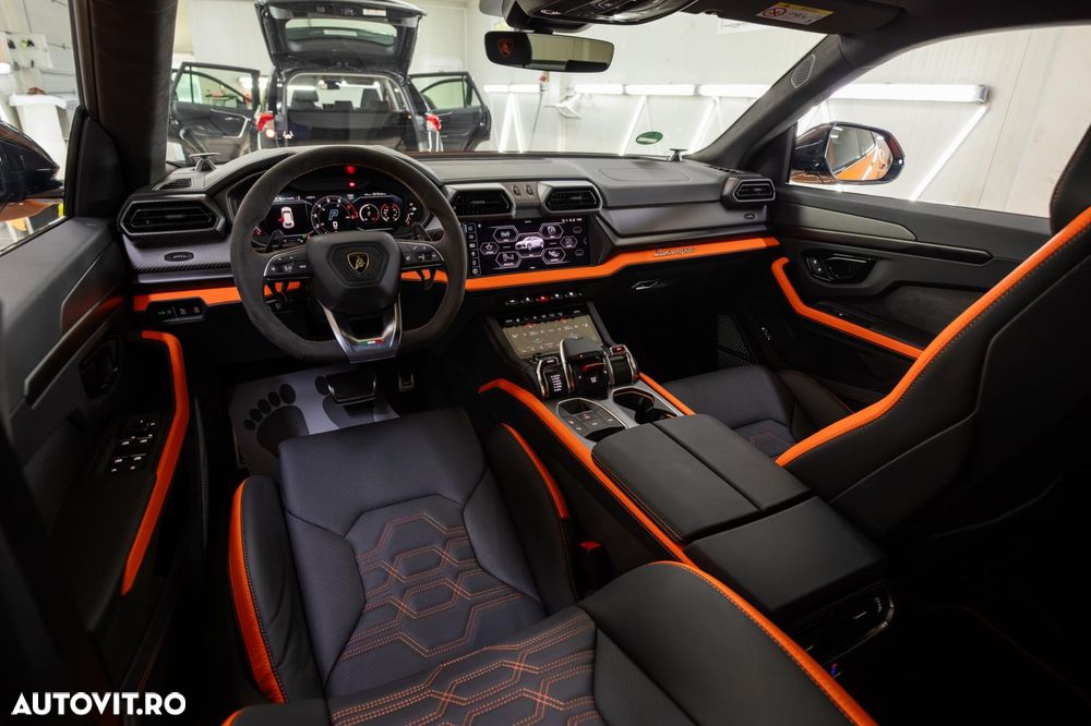 Lamborghini URUS - 39