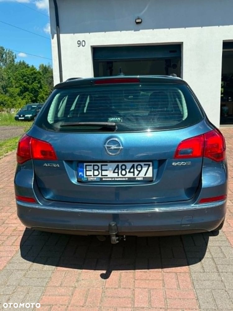 Opel Astra - 4