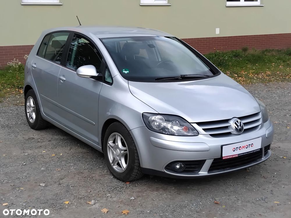 Volkswagen Golf Plus 2.0 TDI DPF DSG Comfortline - 24