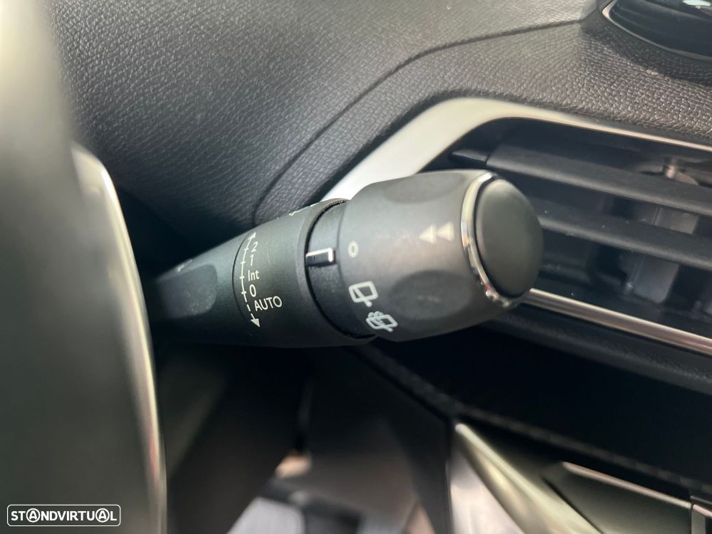 Peugeot 3008 1.5 BlueHDi Allure EAT8 - 14
