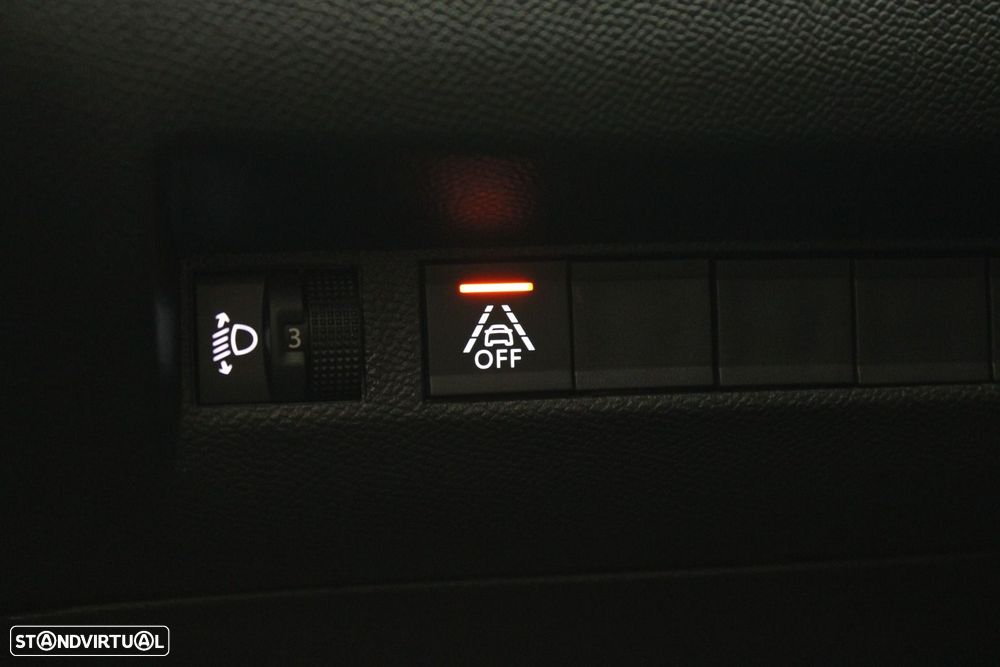 Peugeot e-2008 50 kWh Allure Pack - 26